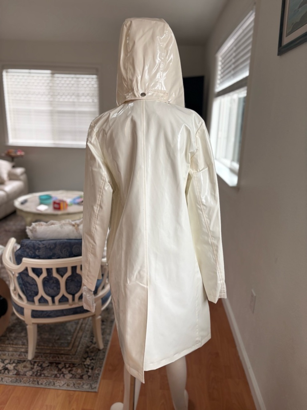 Jane Post Cream Gloss Hooded rain Coat - Picture 2 of 7